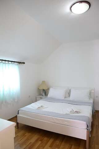 Апартаменты Apartments Koprivica Niksic Никшич Апартаменты с балконом-8