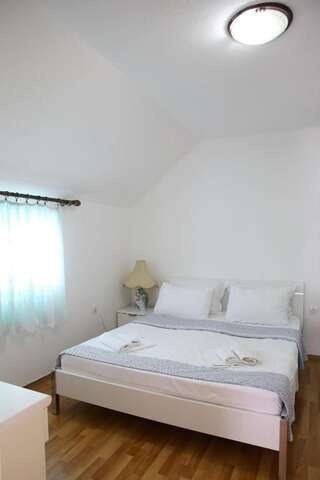 Апартаменты Apartments Koprivica Niksic Никшич Апартаменты с балконом-15